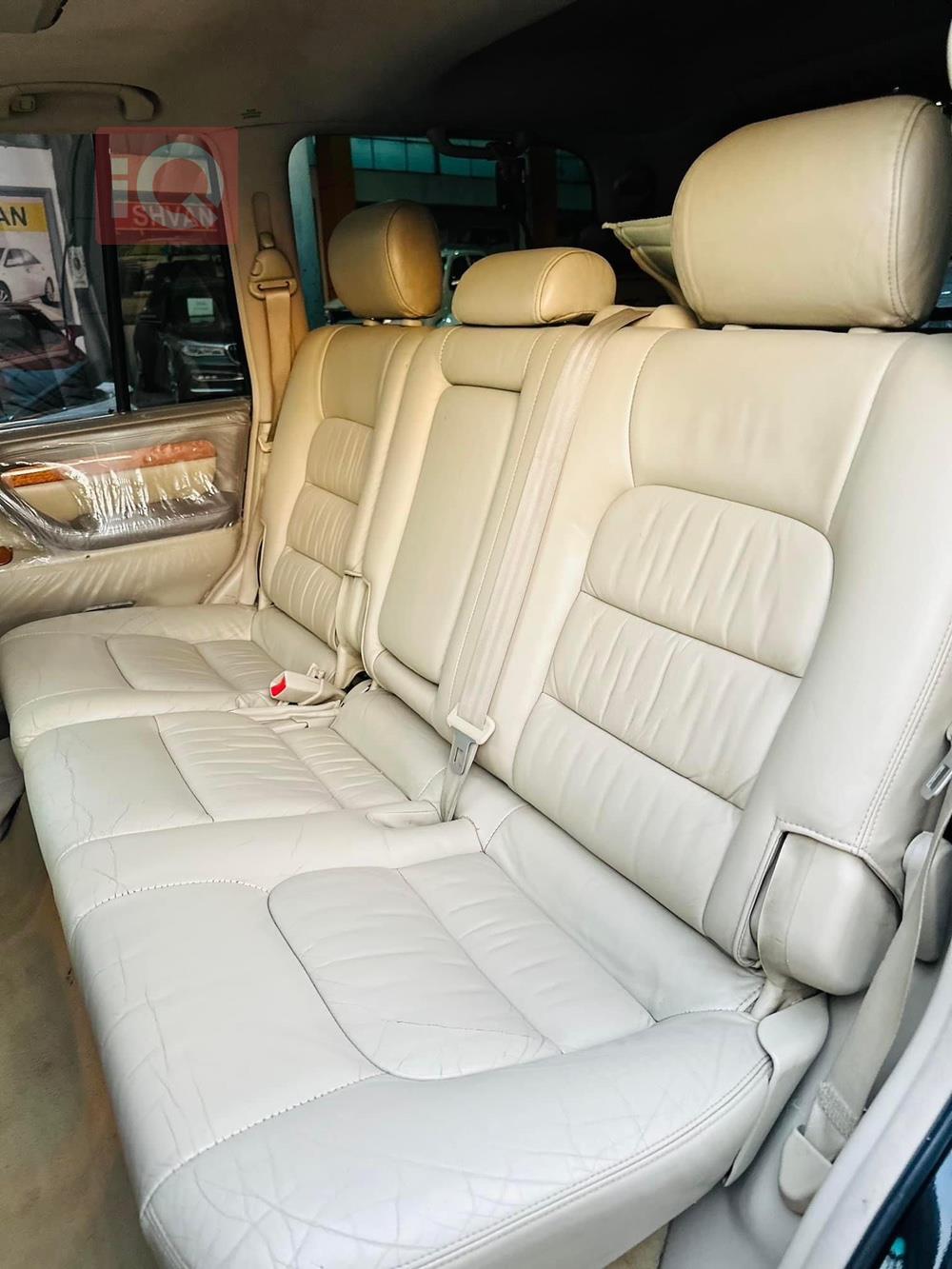 Lexus LX